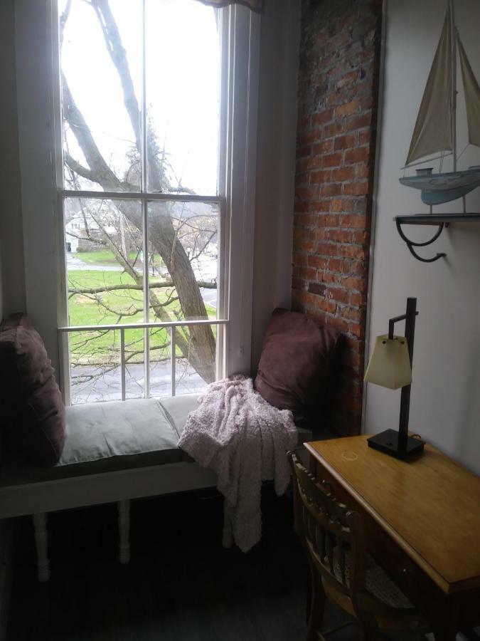 The Inn In Westport Екстер'єр фото